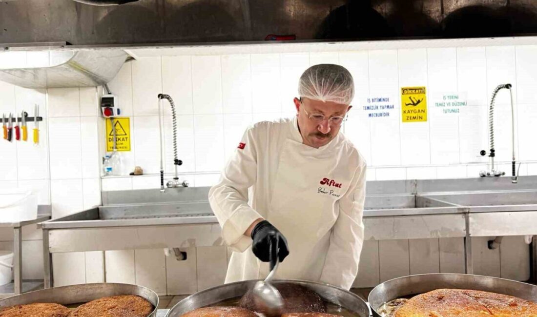 UNESCO tescilli gastronomi şehri Afyonkarahisar’da bayram öncesi vitrinleri süsleyen coğrafi