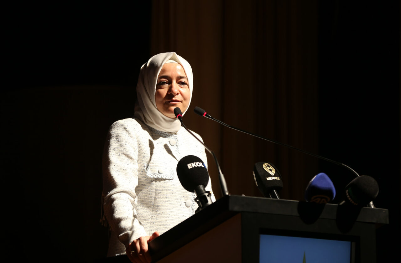 - "Teşkilat olarak bir olacağız, iri olacağız, diri olacağız ve