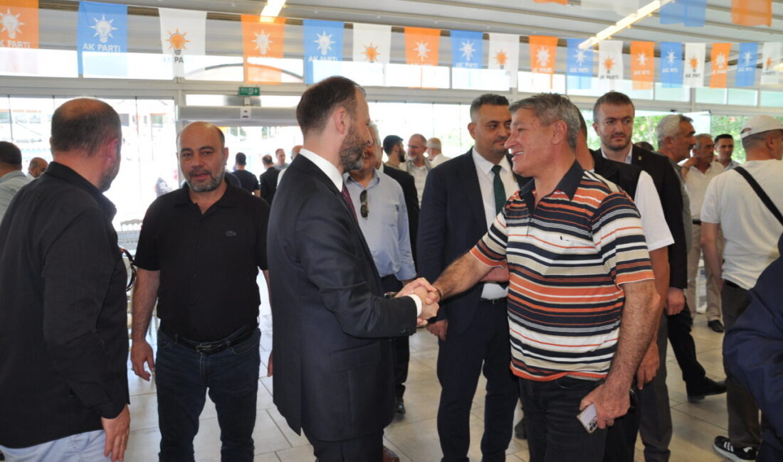 KÜTAHYA (AA) – Kütahya'da AK Parti İl Başkanlığı Kurban Bayramı