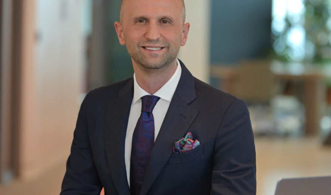 - Akbank KOBİ Bankacılığından Sorumlu Genel Müdür Yardımcısı Alper Bektaş:
-
