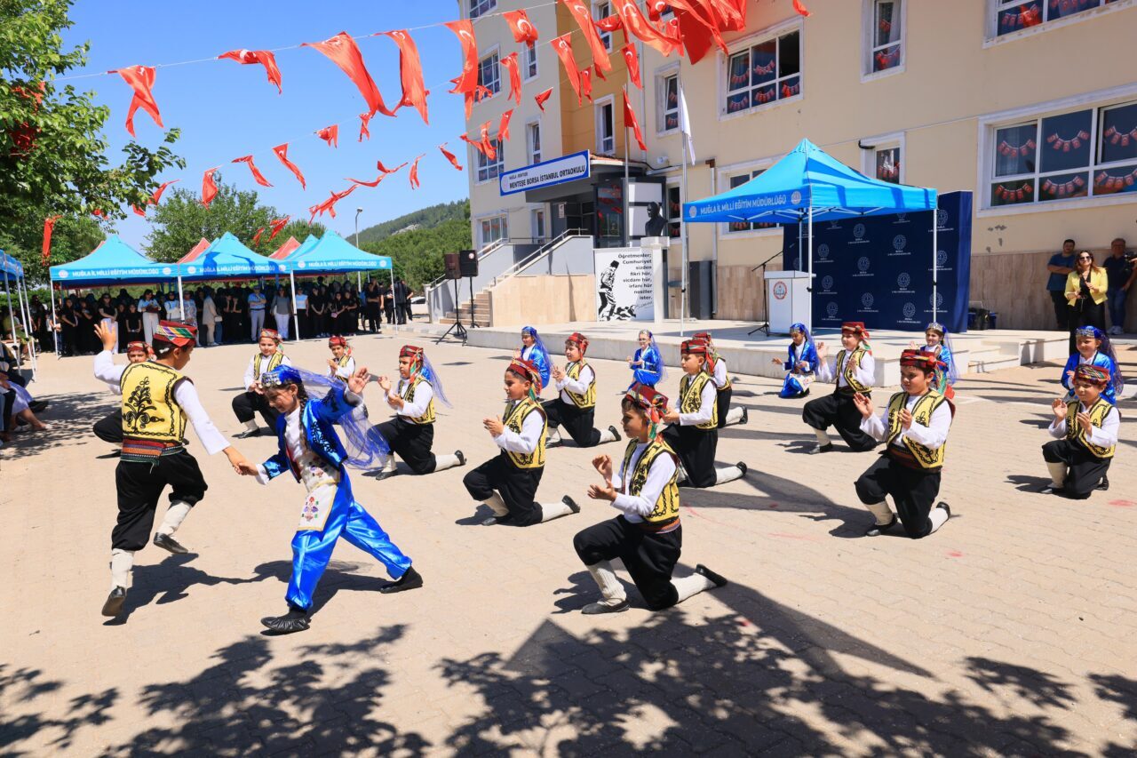 ANTALYA (AA) – Antalya, Muğla, Isparta ve Burdur'da öğrenciler, okullarda