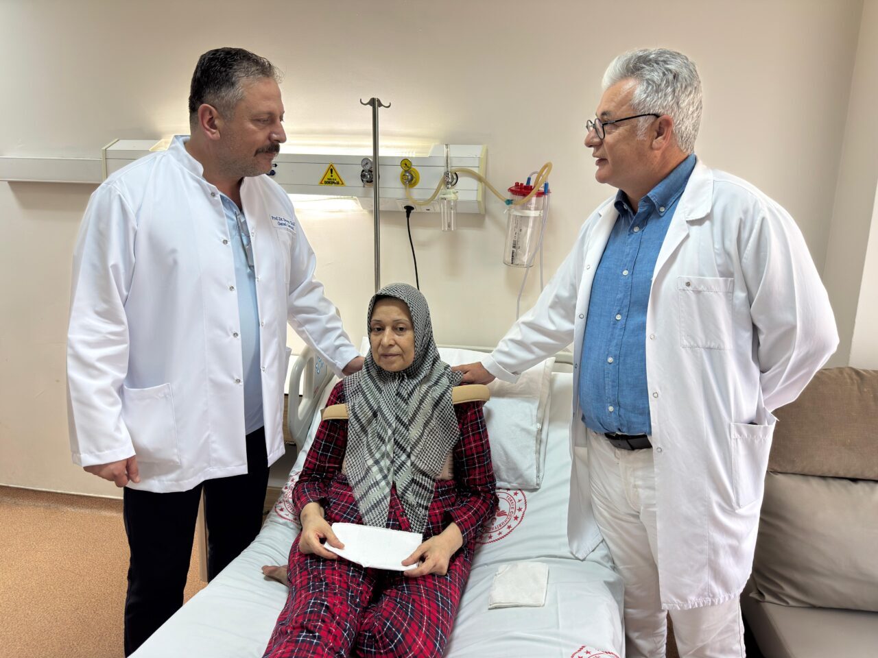 - Sağlık Bilimleri Üniversitesi İzmir Tepecik Eğitim ve Araştırma Hastanesi'nde