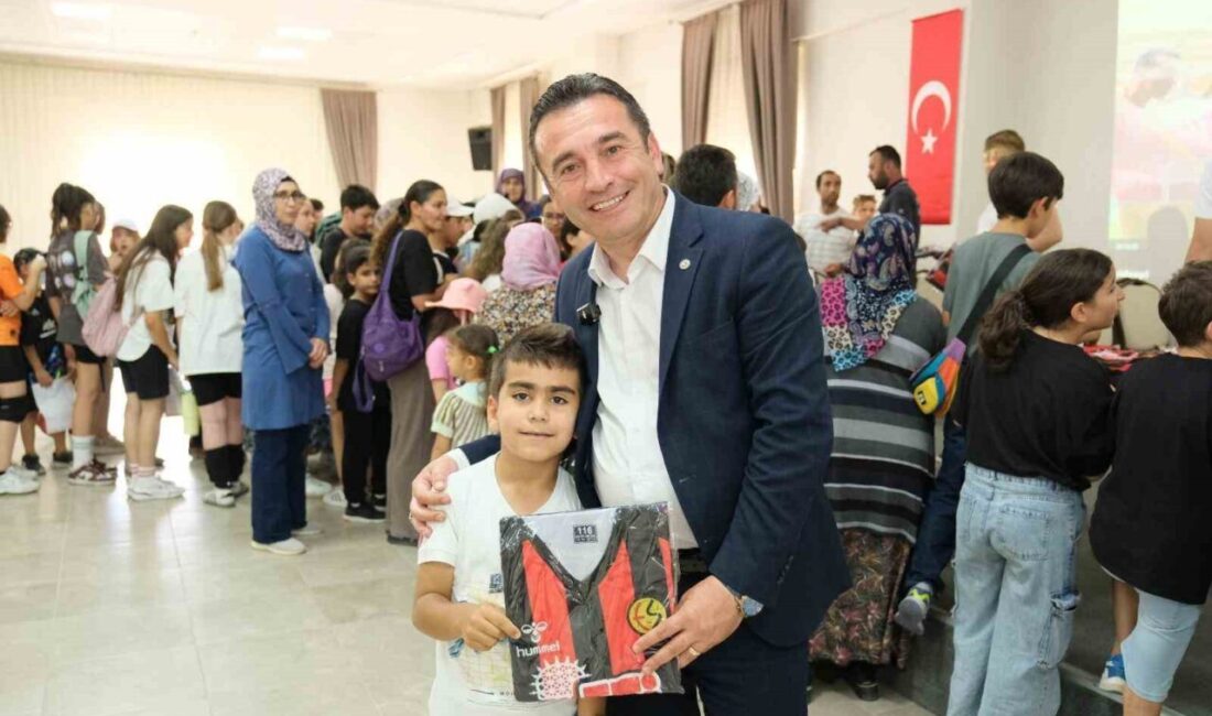 Sivrihisar Belediye Başkanı Habil Dökmeci, bir yıl boyunca eğitim hayatlarını