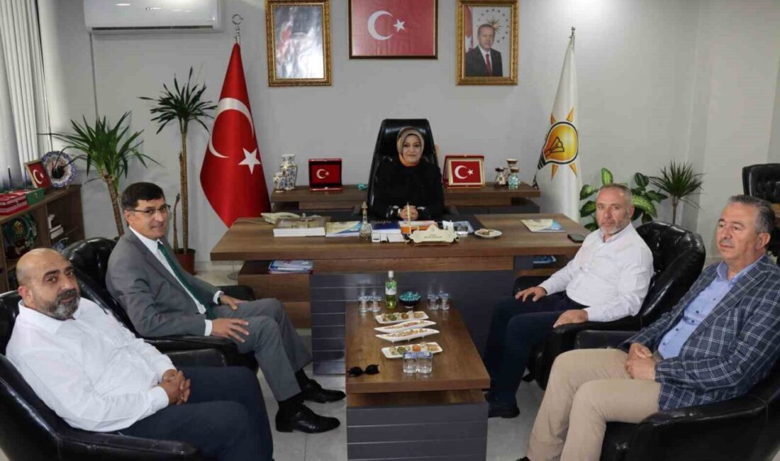 Kütahya Belediye Başkanı Eyüp Kahveci, AK Parti Kütahya İl Başkanlığı’na