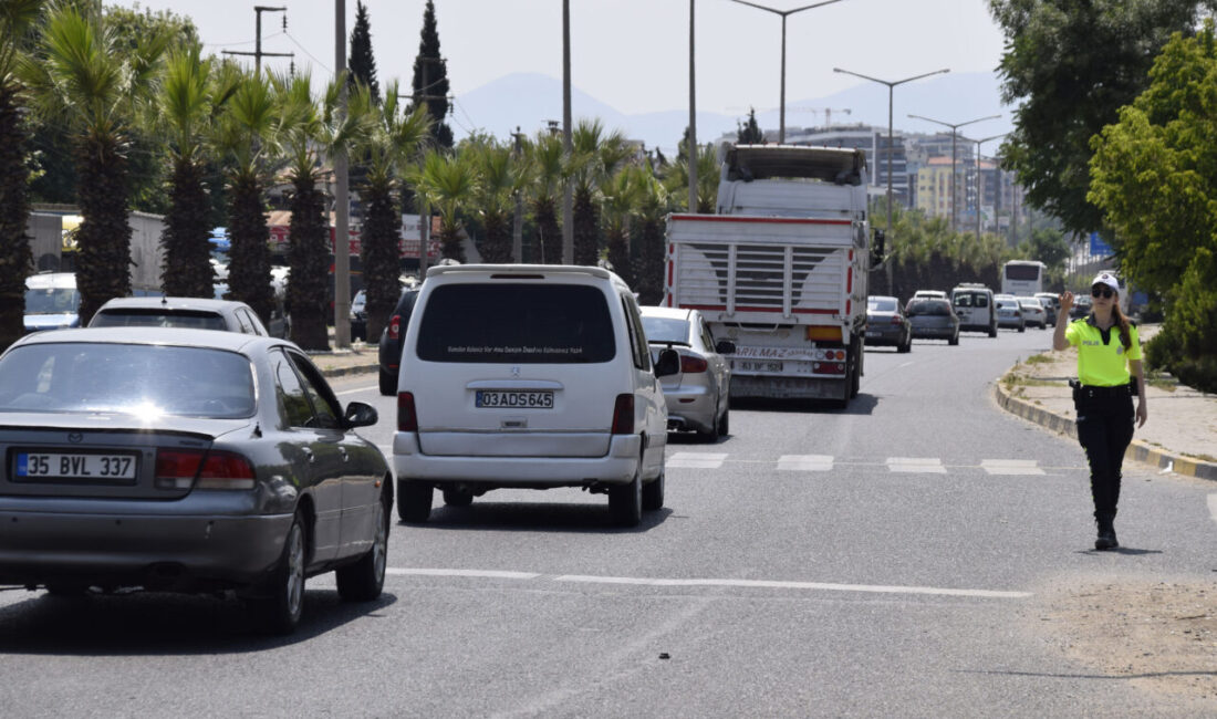 İZMİR/MANİSA (AA) – Kurban Bayramı tatilini sahil bölgelerinde geçirenler, bayramın