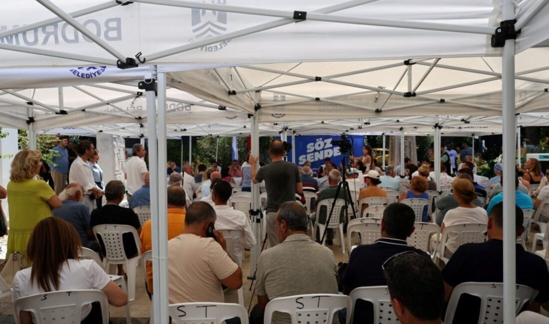 MUĞLA (AA) – Bodrum Belediye Başkanı Tamer Mandalinci, halk buluşmaları