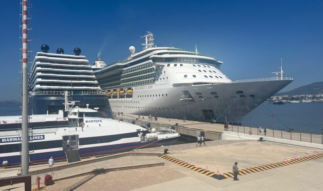 MUĞLA (AA) – Muğla'nın Bodrum ilçesine, "Brilliance of the Seas"