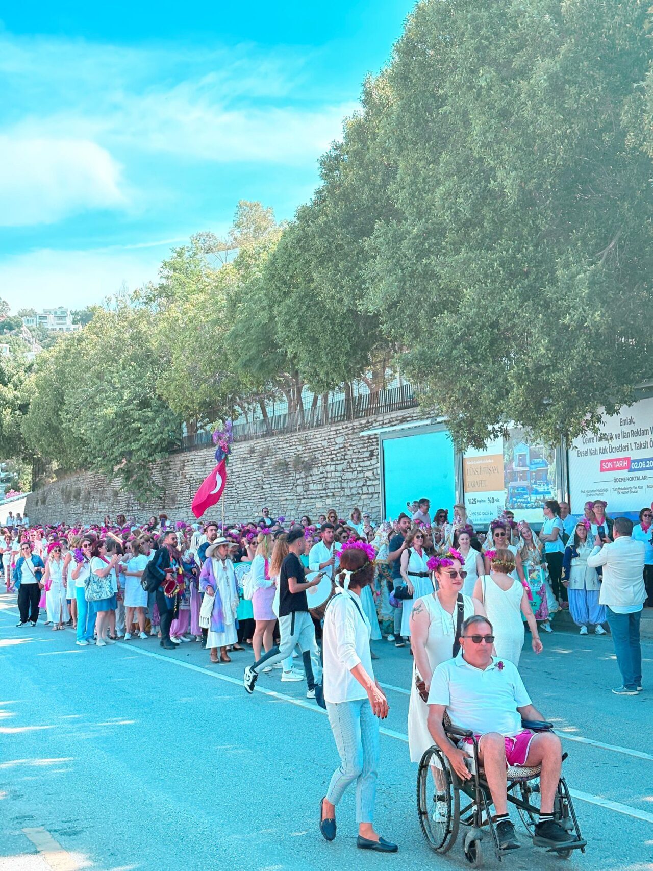 MUĞLA (AA) – Muğla'nın Bodrum ilçesinde "Begonvil Festivali" yapıldı. Bodrum