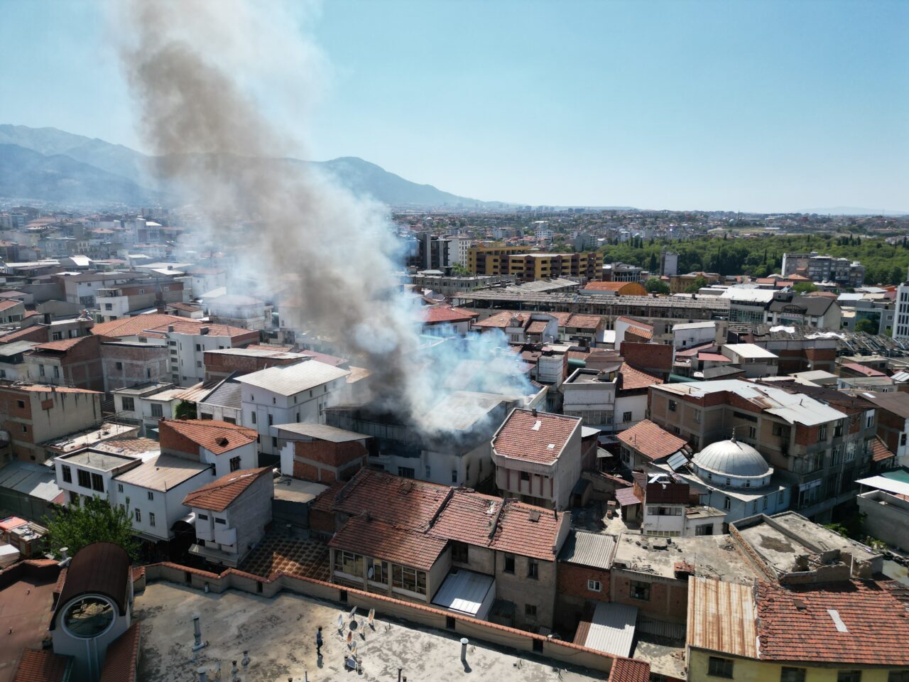 DENİZLİ (AA) – Denizli'nin Merkezefendi ilçesinde 3 katlı iş yerinde