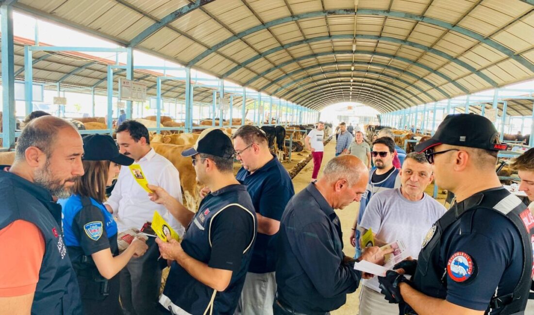 DENİZLİ (AA) – Denizli İl Emniyet Müdürlüğü ekipleri, kurban pazarında