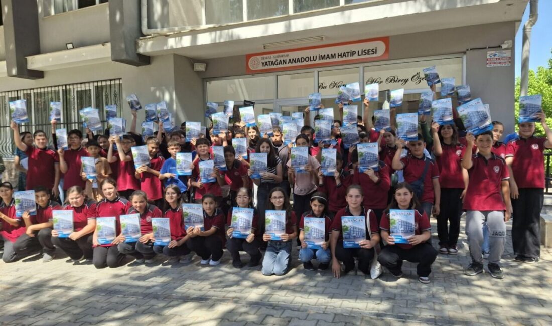 DENİZLİ (AA) – Denizli'nin Serinhisar ilçesinde öğrenci ve öğretmenlerin hazırladığı