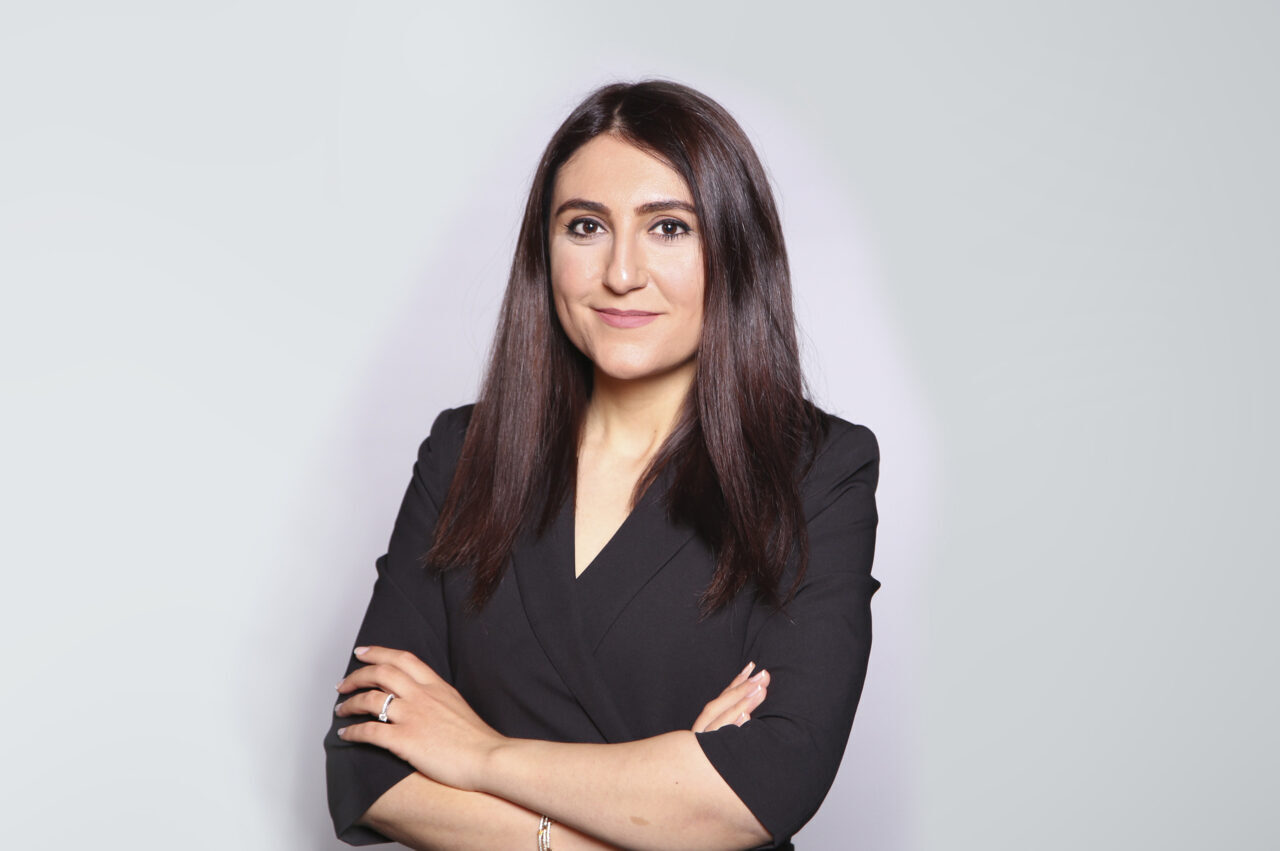 - Doğa Koleji Ortaokul Rehberlik Bölüm Başkanı Gülşen Arslan:
- "Aileler
