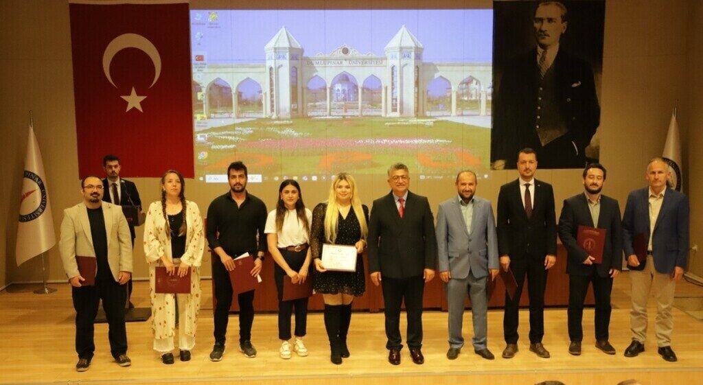 Kütahya Dumlupınar Üniversitesi (DPÜ) Fen-Edebiyat Fakültesi tarafından “Kütahya ve Kitap