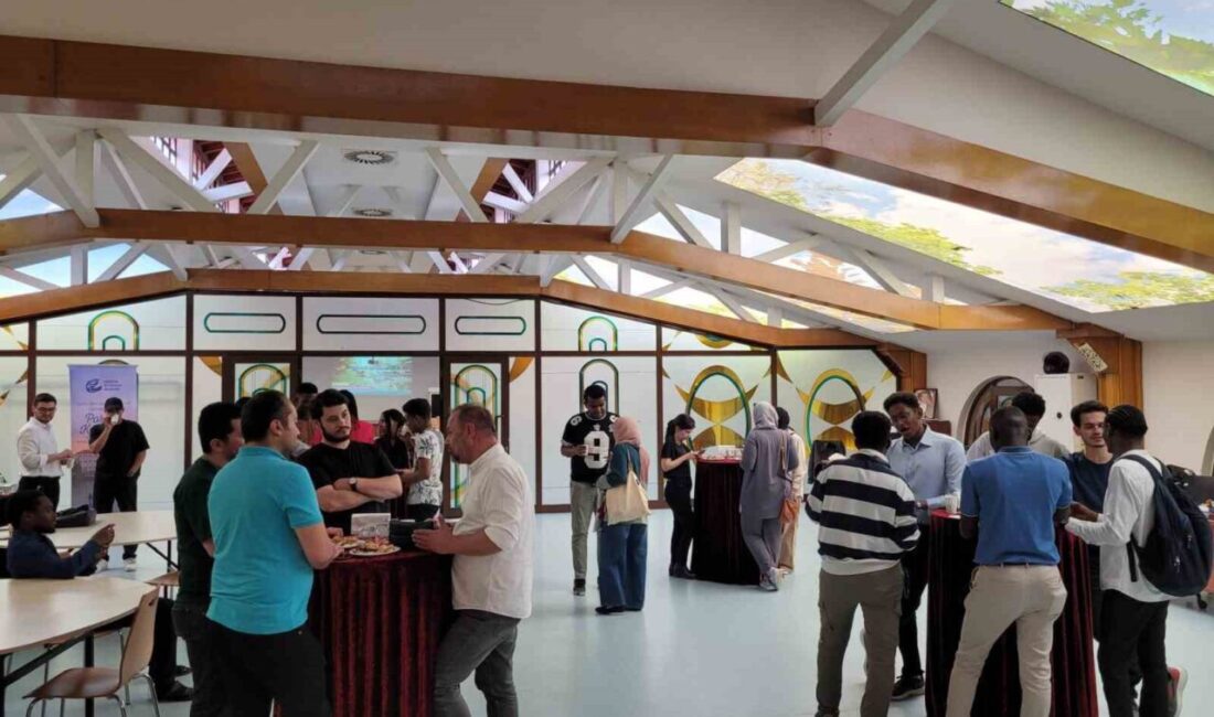 Eskişehir Büyükşehir Belediyesi Gençlik Merkezi, farklı kültürleri bir araya getirmeye