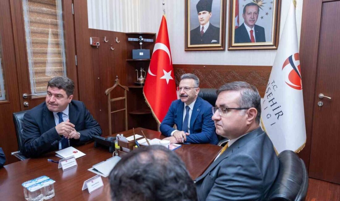 İl Güvenlik ve Asayiş Koordinasyon Toplantısı Eskişehir Valisi Hüseyin Aksoy
