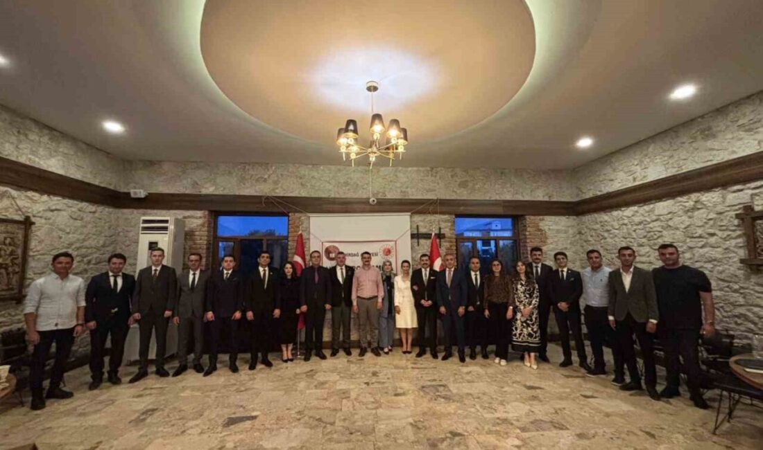 Afyonkarahisar’ın Emirdağ ilçesinde farklı bölgelere atanan hakim ve savcılar için
