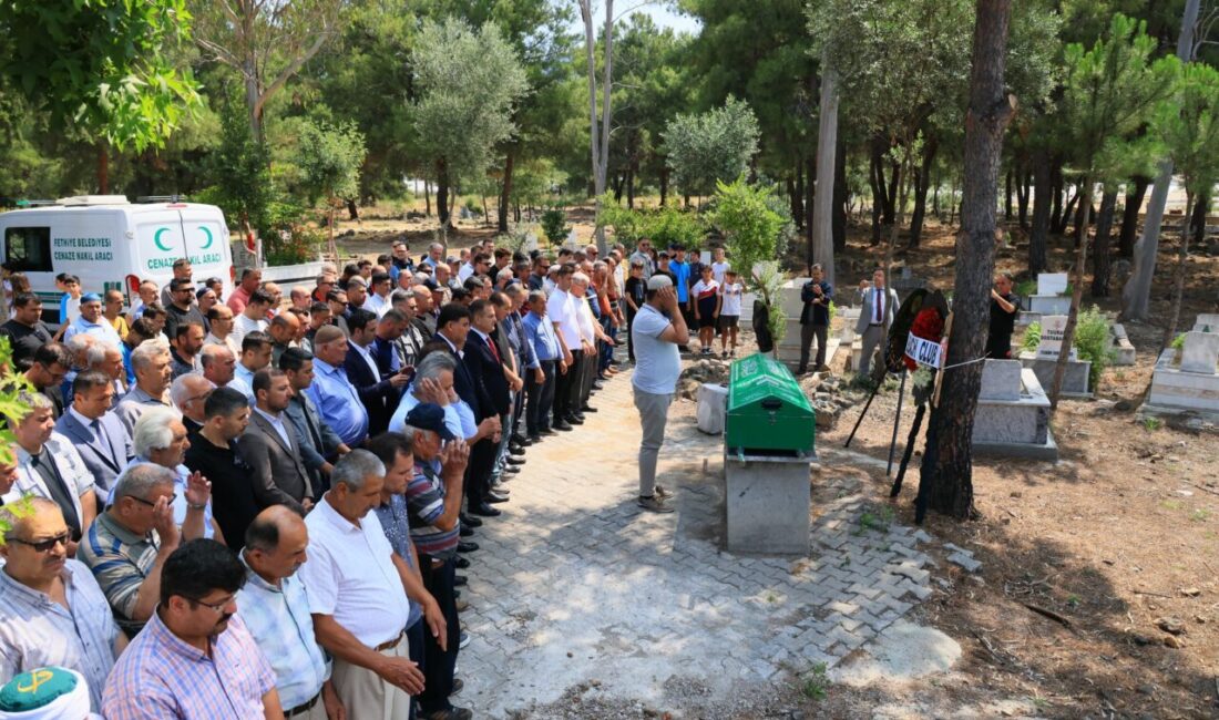MUĞLA (AA) – Muğla'nın Fethiye ilçesindeki evinde, Akdeniz'de Marmaris açıklarında