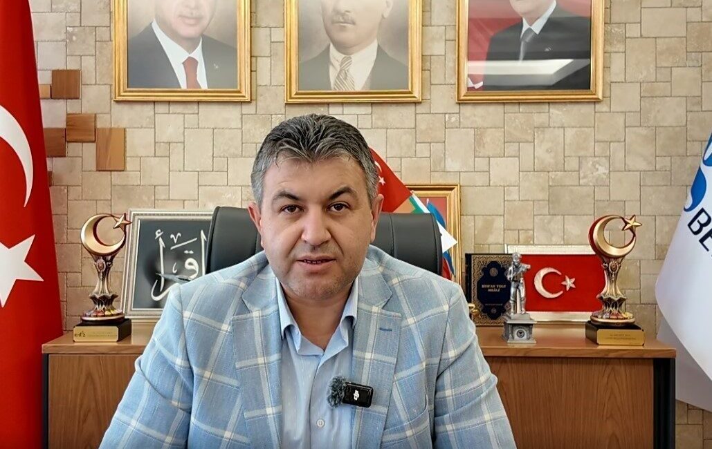 Kütahya’nın Gediz ilçesinde, eğitime verdiği destekle bilinen Belediye Başkanı Necdet