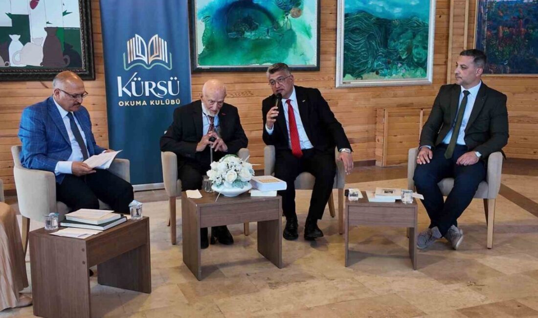 Kütahya’nın Gediz ilçesinde kültürel yaşama katkı sunmayı amaçlayan Kürsü Okuma