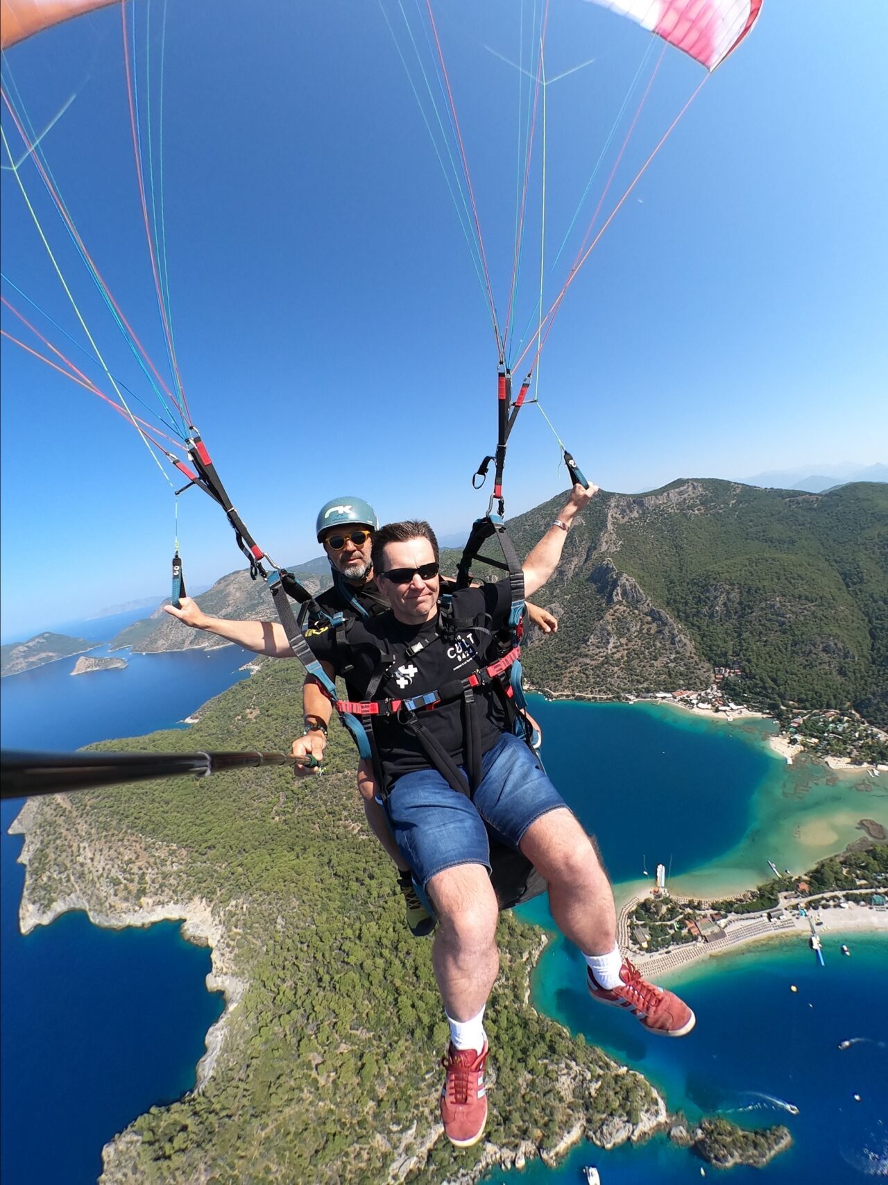 MUĞLA (AA) – Görme engelli İngiliz turistin uçma hayali Muğla'nın