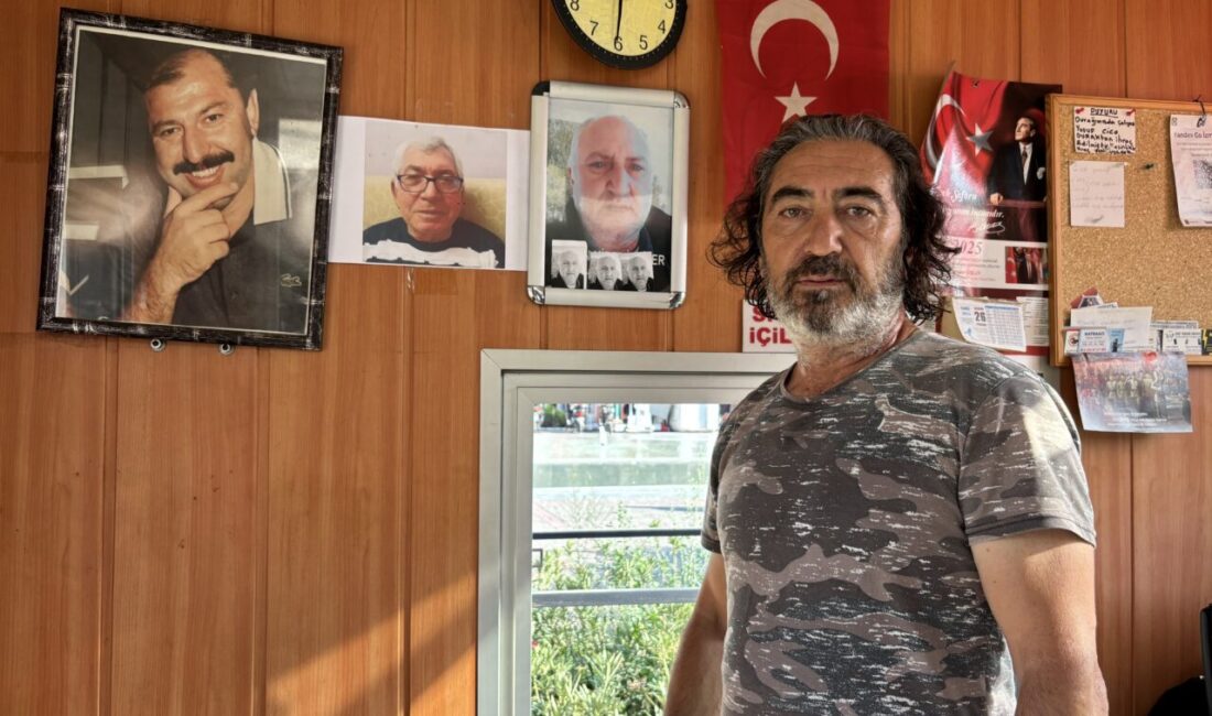 - İstasyon Taksi durağı sorumlusu Bahattin Karınca:
- "Durak başkanımız da