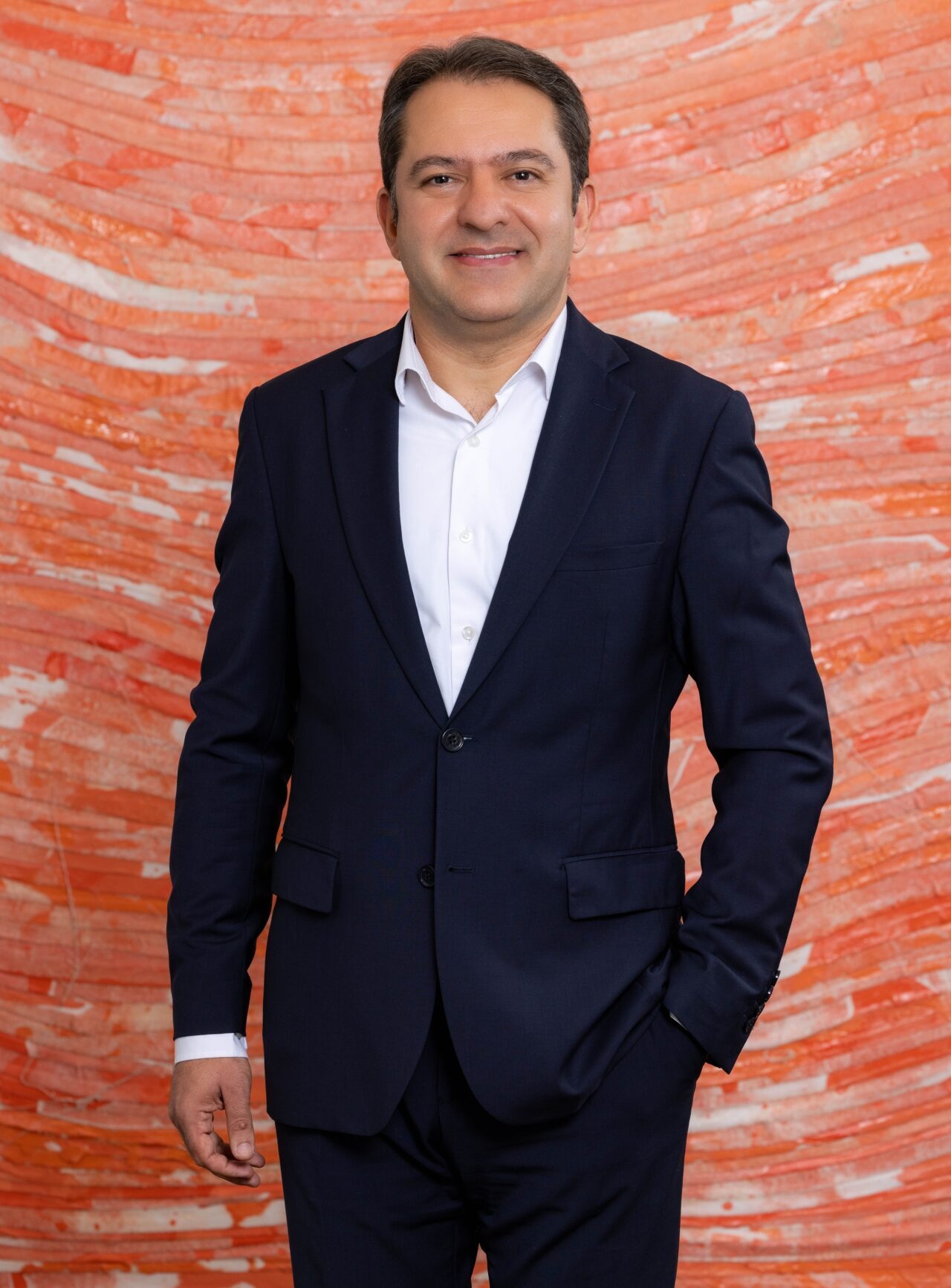 - Hepsiburada Kurumsal İlişkiler, İletişim ve Sürdürülebilirlik Başkan Yardımcısı Cem