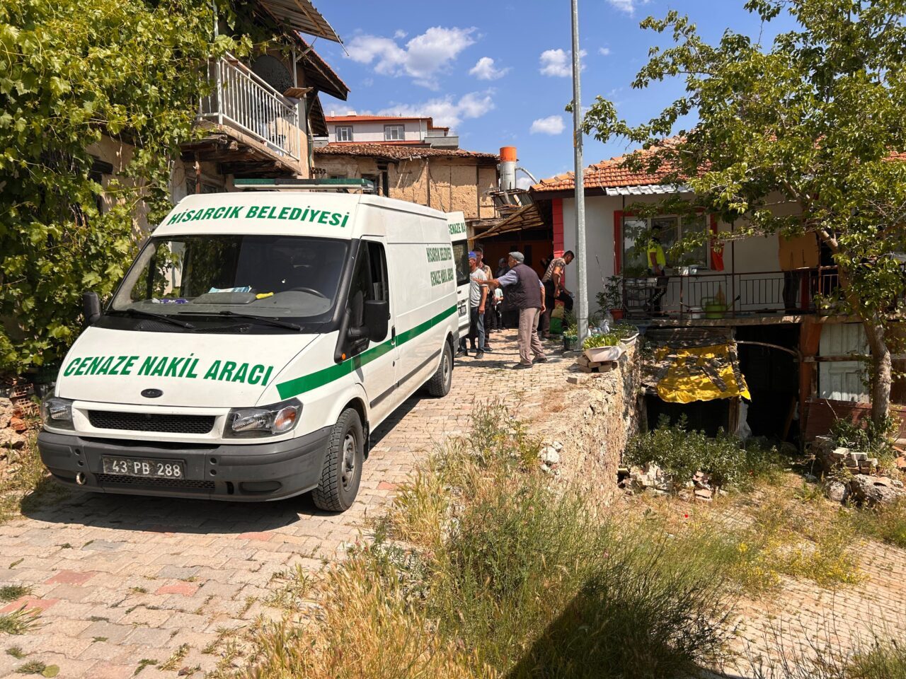 KÜTAHYA (AA) – Kütahya'nın Hisarcık ilçesinde, yalnız yaşayan kadın evinde