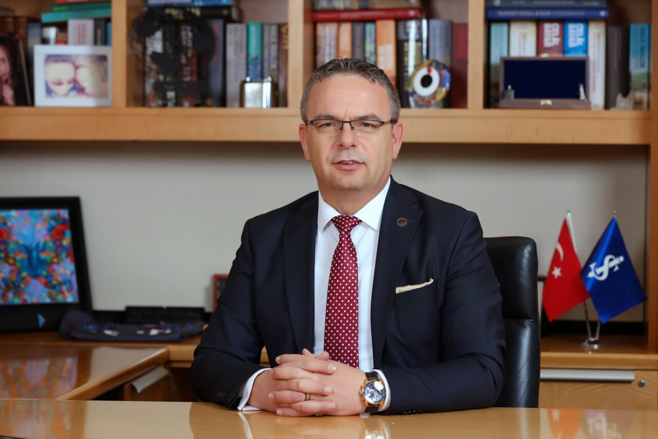 - İş Bankası Genel Müdür Yardımcısı Sezgin Yılmaz:
- "Çiftçilerimizin üretime