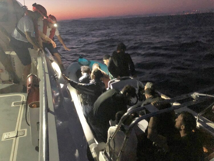 - Göçmen kaçakçısı olduğu iddiasıyla 1 şüpheli gözaltına alındı