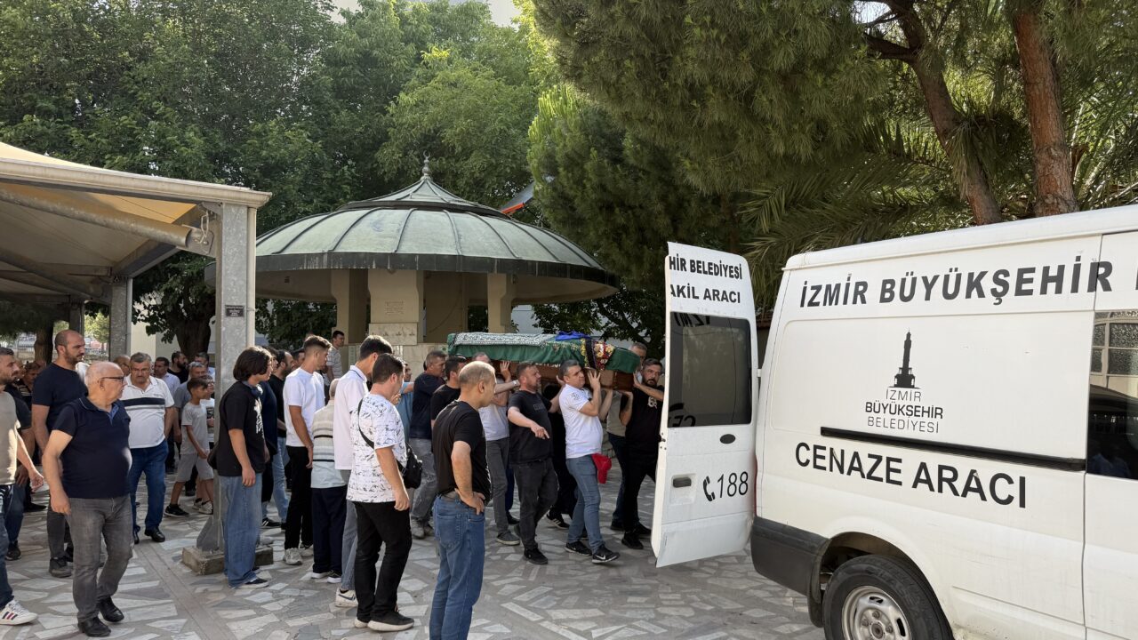 İZMİR (AA) – İzmir'in Tire ilçesinde tartıştığı eşi tarafından av
