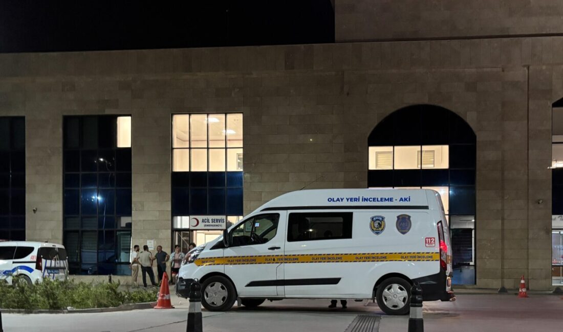 İZMİR (AA) – İzmir'in Buca ilçesinde akrabalar arasında çıkan bıçaklı