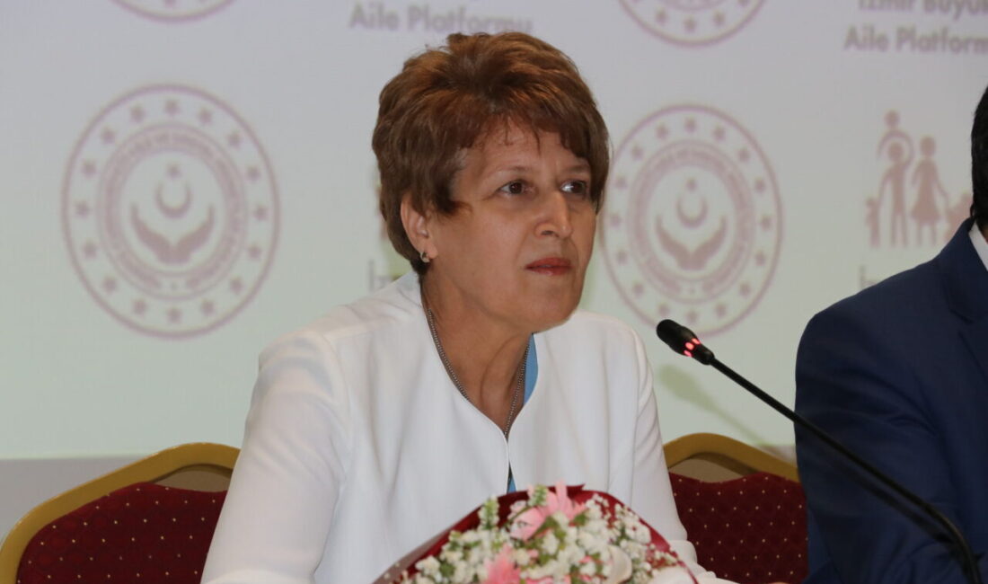 İZMİR (AA) – Cumhuriyet Kadınları Derneği Genel Başkan Yardımcısı Nuriye
