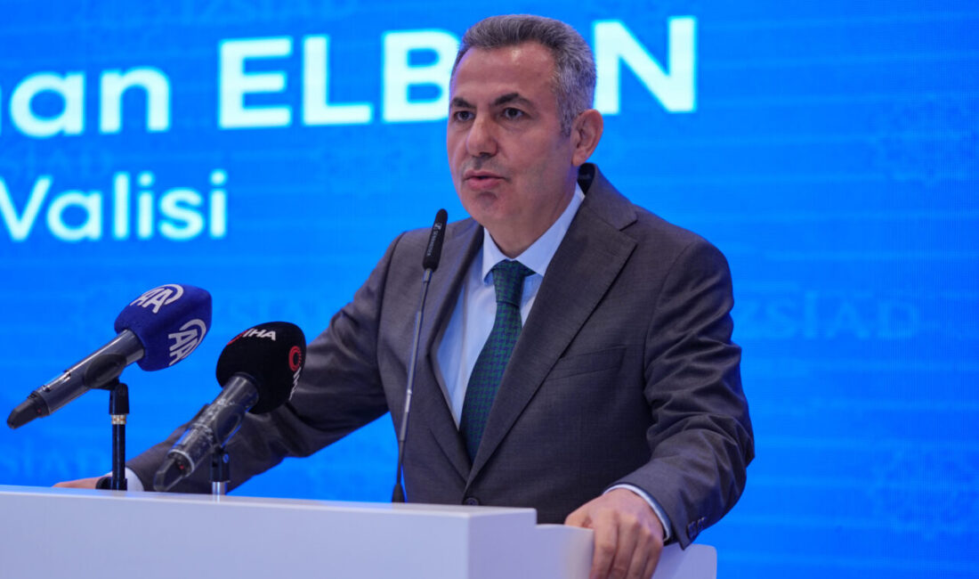 - Ticaret Bakan Yardımcısı Mahmut Gürcan:
- "(İstanbul Sarıyer'deki bir markette