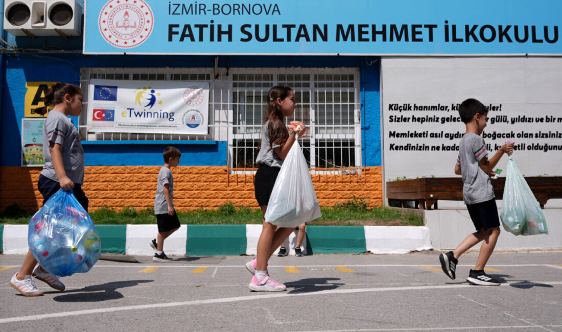 - Geri dönüştürülebilir atıkların okullardaki atık getirme noktasında paraya çevrilebildiği