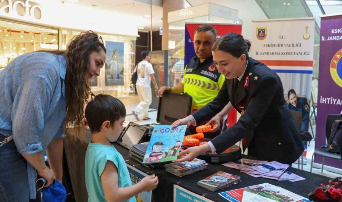 Espark Alışveriş Merkezi’nde Jandarma Genel Komutanlığı’nın 186’ncı kuruluş yıl dönümüne