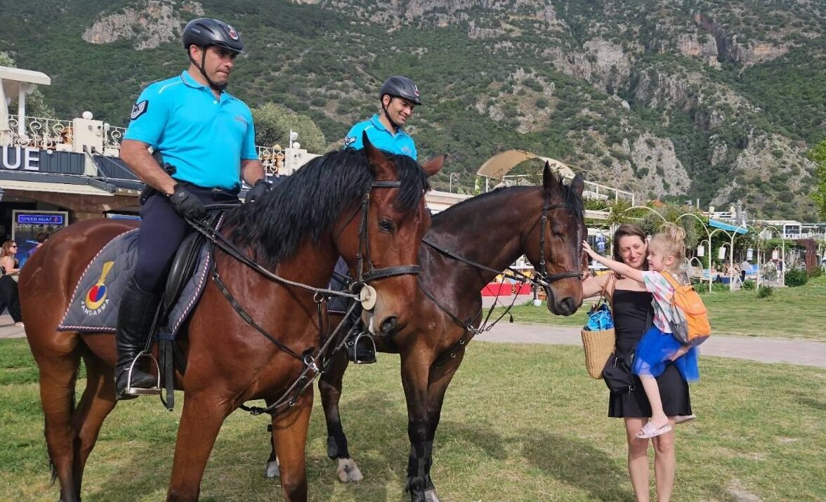MUĞLA (AA) – Yerli ve yabancı turist yoğunluğunun arttığı Muğla'nın
