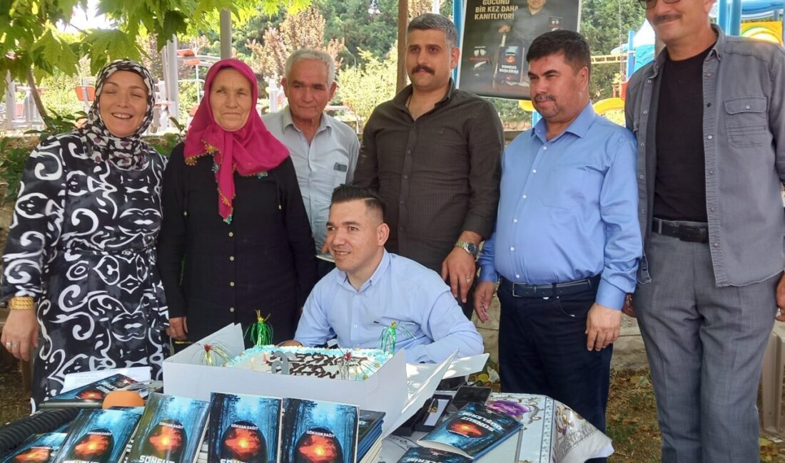 DENİZLİ (AA) – Kale Kaymakamı Burak Gürbüz, bedensel engelli vatandaşın