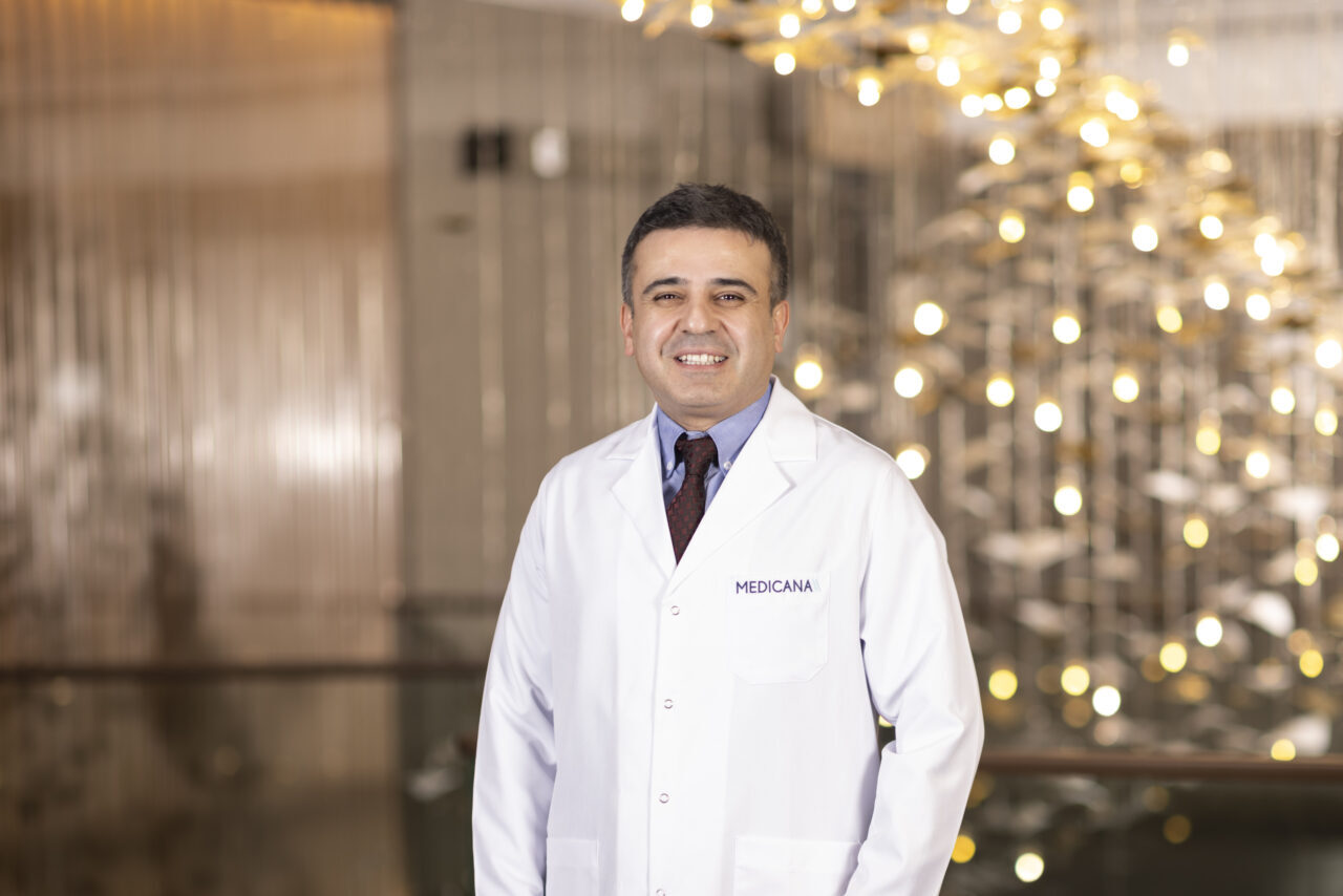 - Medicana Zincirlikuyu Hastanesi Kardiyoloji Uzmanı Prof. Dr. Mehmet Mustafa