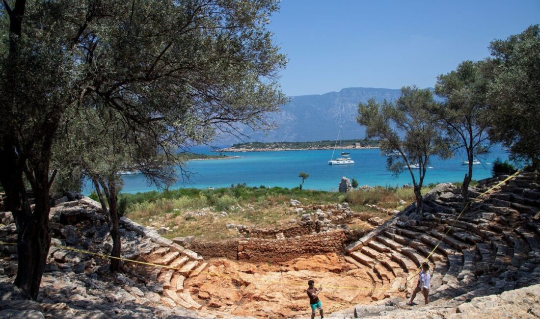 - Marmaris Ticaret Odası:
- "Bir zamanlar sadece Kleopatra Plajı'yla tanınan