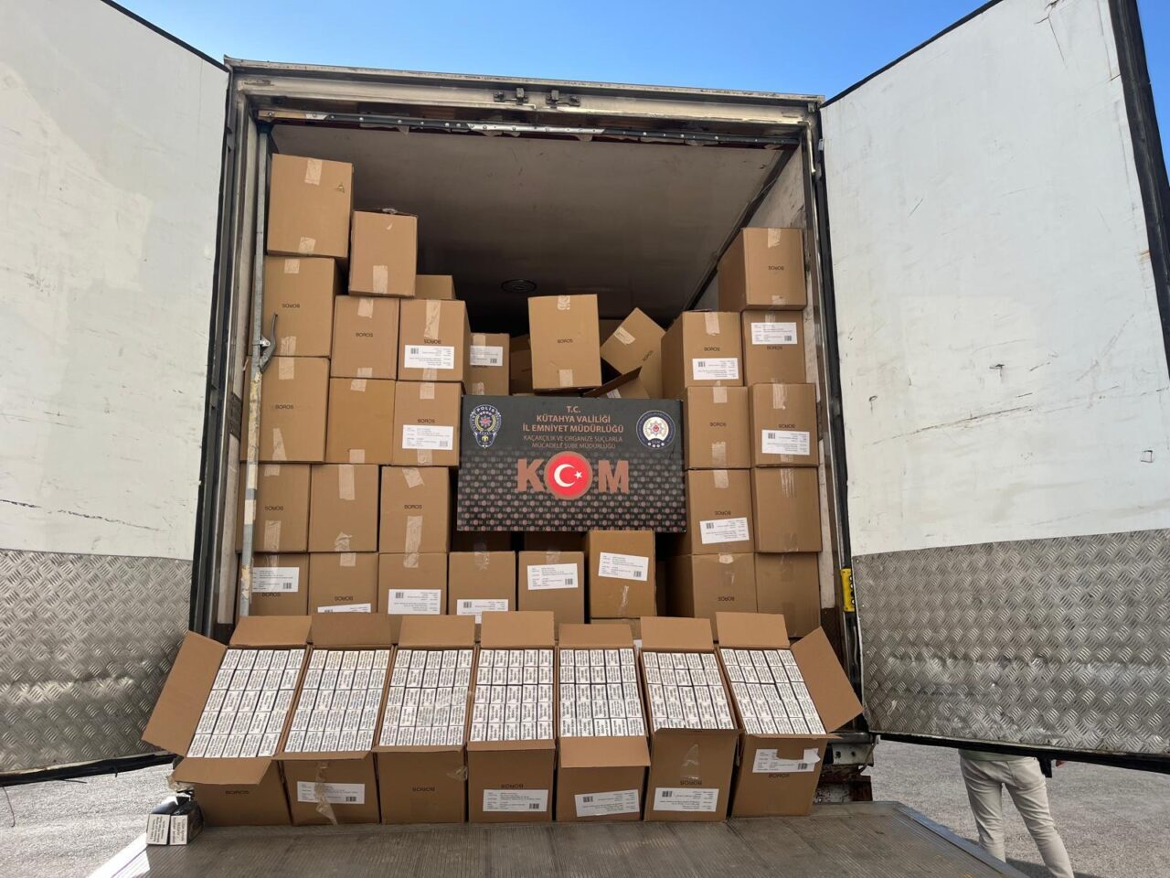 KÜTAHYA (AA) – Kütahya'da 5 milyon 980 boş makaron (filtreli