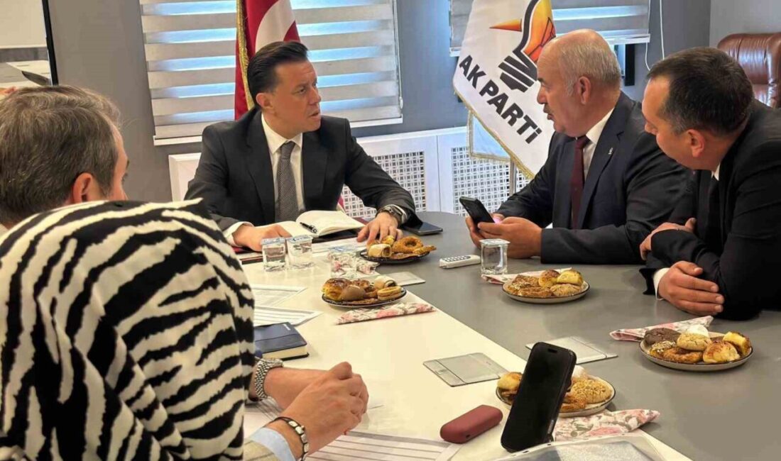 AK Parti Eskişehir Milletvekili Nebi Hatipoğlu, ‘Halk Günü’ çerçevesinde vatandaşların