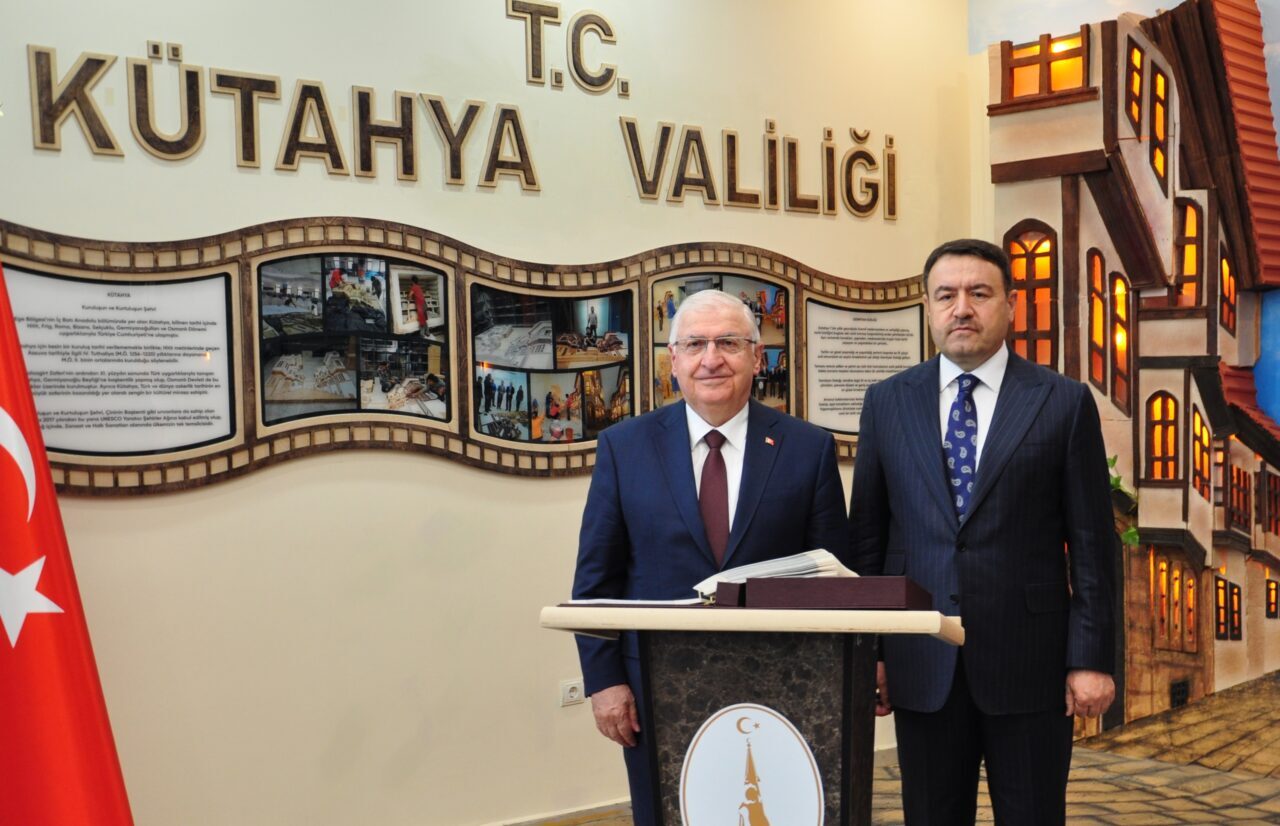 KÜTAHYA (AA) – Milli Savunma Bakanı Yaşar Güler, Kütahya Valiliğine