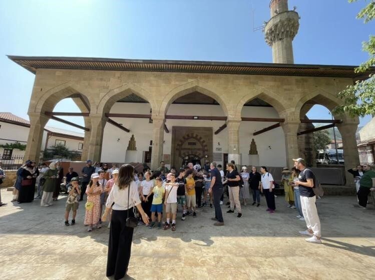 İstanbul’dan Bilecik’e gelen Eyüp Genç İlkokulu öğrencilerine, Osmaneli ilçesinde kültürel