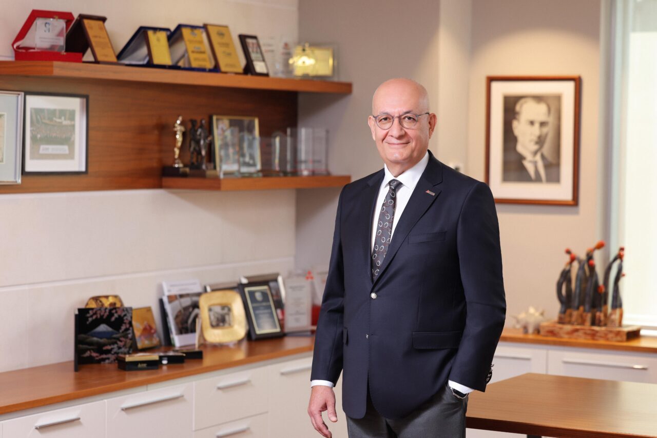 - Mitsubishi Electric Türkiye Başkanı Şevket Saraçoğlu:
- "Enerji verimliliği odaklı