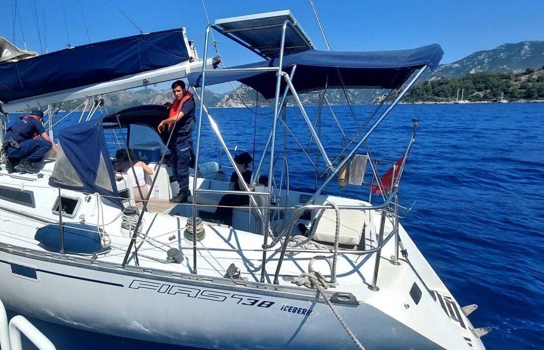 MUĞLA (AA) – Muğla açıklarında 38 düzensiz göçmen ile göçmen