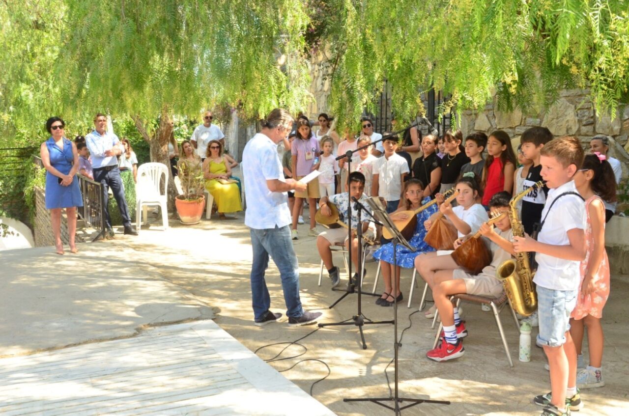 MUĞLA (AA) – Muğla'nın Bodrum ilçesinde düzenlenen "Hikayeler ve Resimlerle
