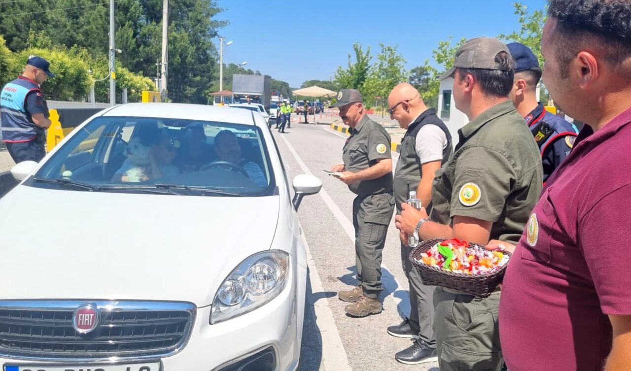 MUĞLA (AA) – Muğla Orman Bölge Müdürlüğü ekipleri, özellikle piknik