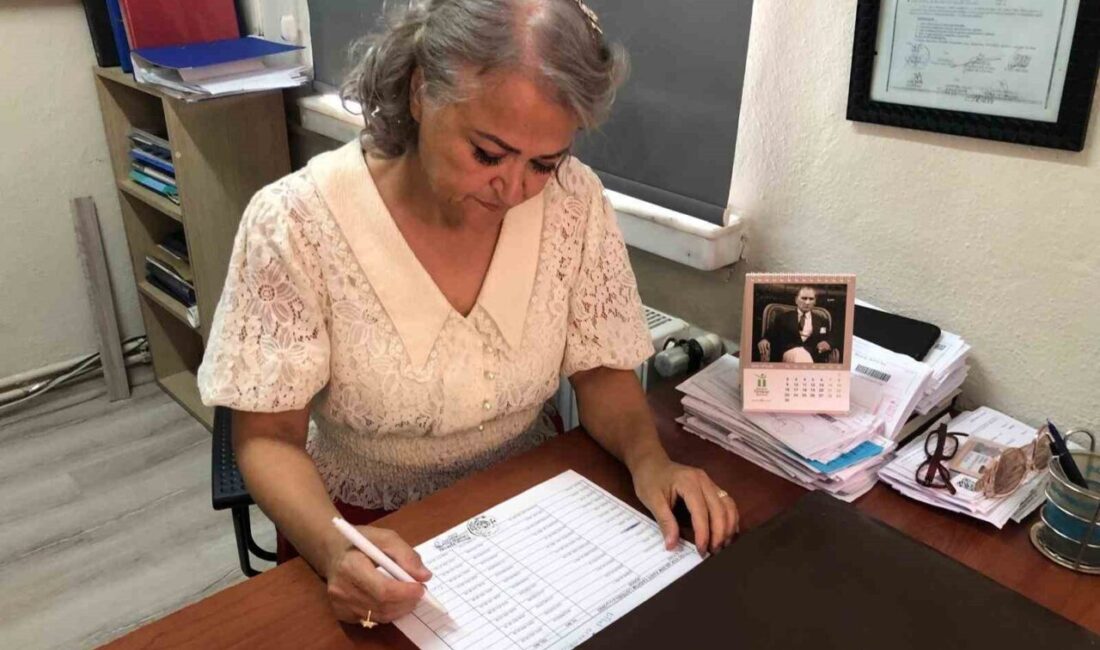 Azası olduğu mahallenin muhtar vefat edince yapılan seçimi 60 oy