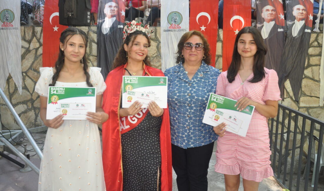 İZMİR (AA) – Ödemiş'in Bademli Mahallesi'nde, 54. Kiraz ve 21.