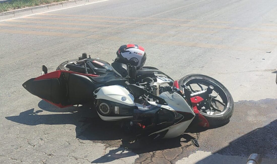 İZMİR (AA) – İzmir'in Ödemiş ilçesinde otomobille motosikletin çarpışması sonucu